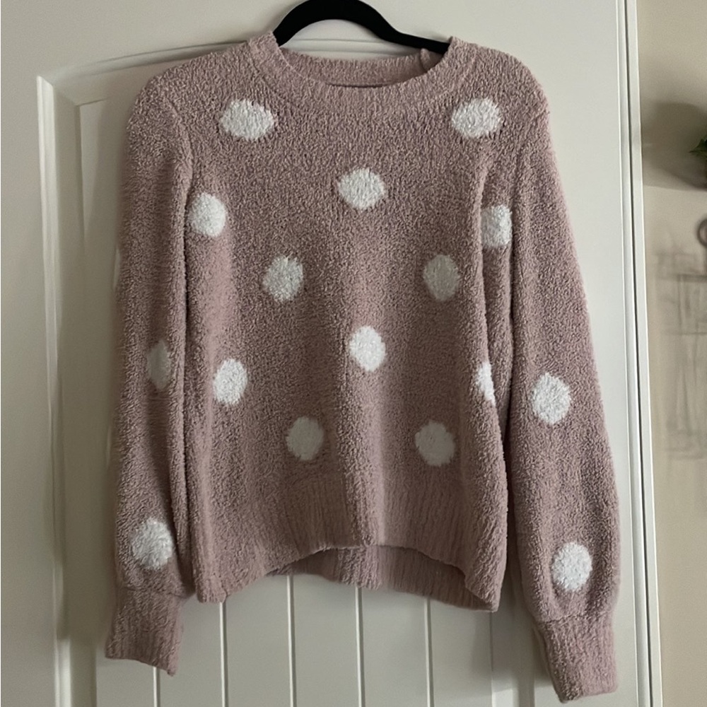 pink sweater
